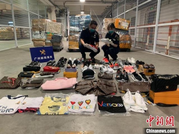 广州海关“龙腾行动2020”查获侵权货物500万件-3.jpg