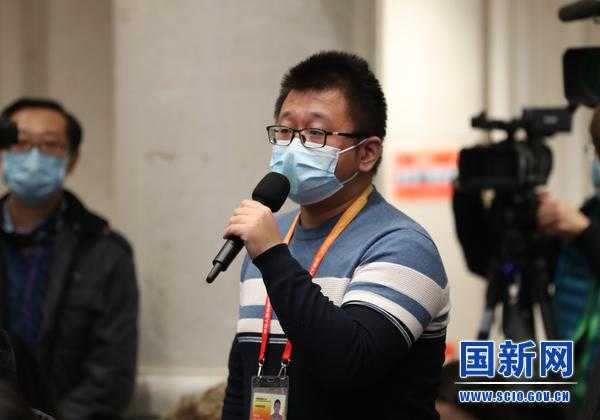 外贸规模再创新高！海关总署答每经问：去年我国出口2242亿只口罩，相当于为中国以外全球人均提供近40只-1.jpg