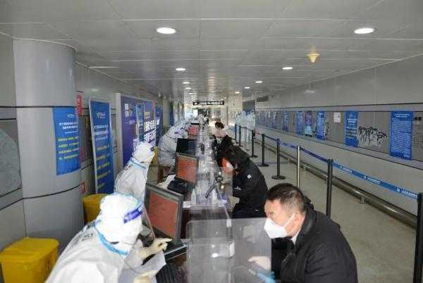 太原海关加强对入境航班疫情防控闭环管理-1.jpg