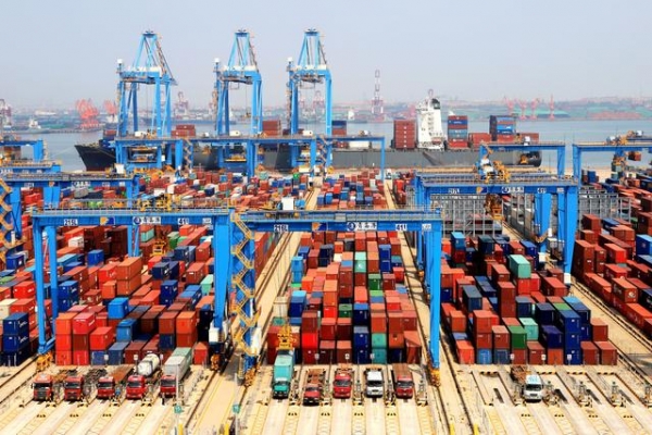 32万亿！2020年我国进出口总额相当于GDP30%以上，比重高于美日等经济大国-2.jpg