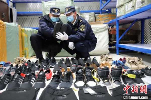 2020年昆明海关查获侵犯知识产权商品12.5万件-1.jpg