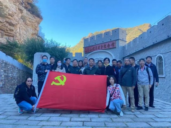 传媒中心第四党支部：争做“国门百灵鸟”-20.jpg