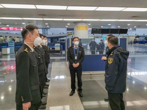 构建新发展格局 实行高水平对外开放-2.jpg