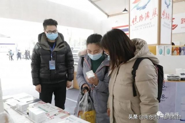 20家优质企业齐齐签约！今天，南充保税物流中心（B型）正式封关运营啦-10.jpg