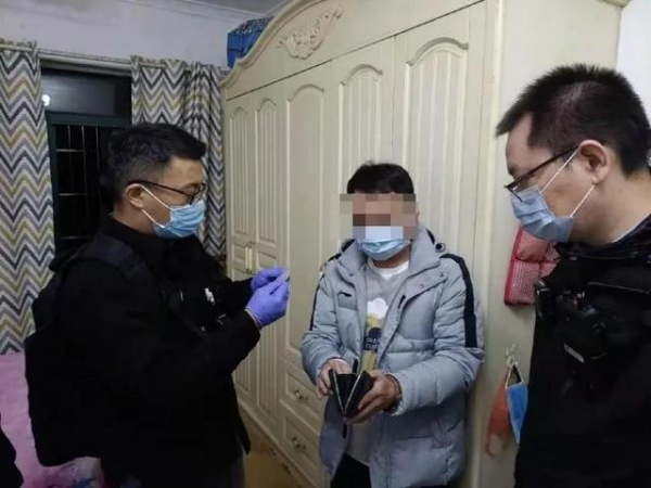 广州海关破获3亿元走私水果案 抓获犯罪嫌疑人5名-1.jpg