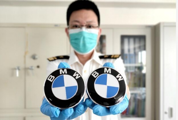 大连海关2020年查获侵权货物4.9万件-1.jpg