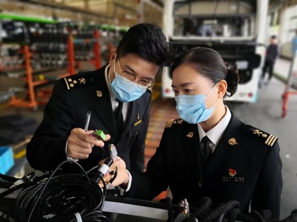 揭秘！园区高水平开放创新背后的“海关密码”！-12.jpg