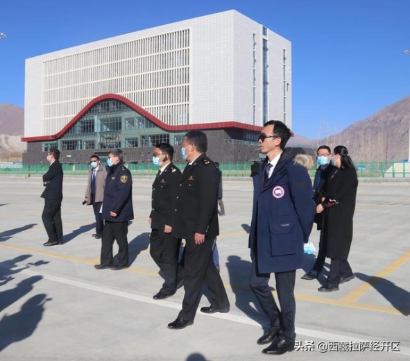 拉萨综合保税区顺利通过自治区级预验收-1.jpg