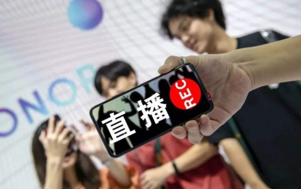 今年10国海关开启24小时加班模式？速卖通包裹高峰期-3.jpg