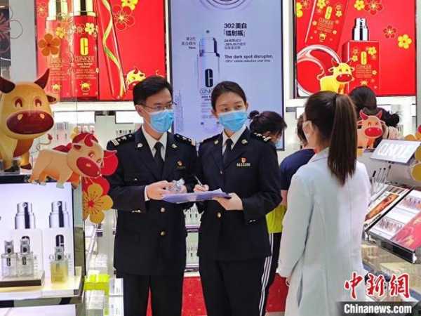 海口海关：海南离岛免税销售“开门红”料春节迎购物高峰-1.jpg