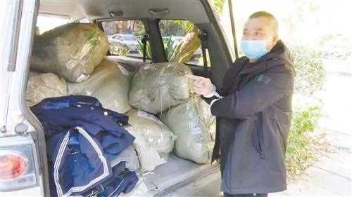 江门海关查获一宗“水客”团伙走私旧衣服案?案值约4000万元-2.jpg