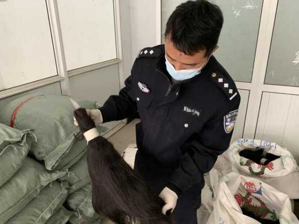 昆明海关查获案值1.5亿元特大走私人发案件-1.jpg