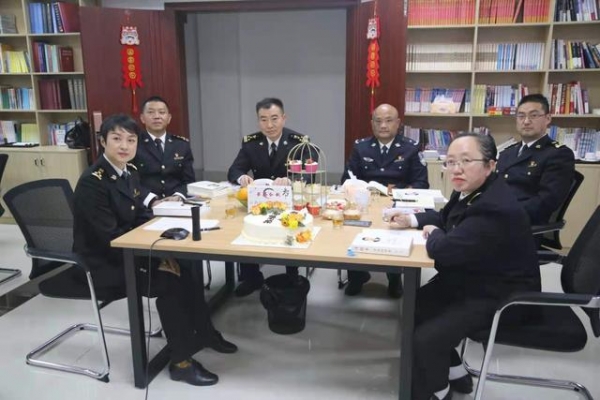 “书海红帆”为天保海关警员送祝福、展才艺-4.jpg