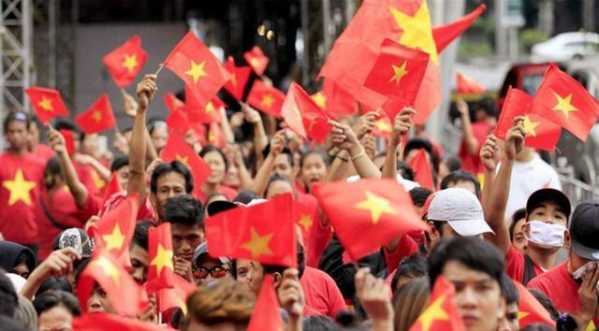 中方邻国掀起“返华”热潮：却遭到海关扣留？网友：两面三刀-2.jpg