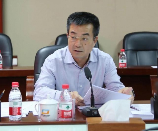 何良军主持召开广西凭祥综合保税区党工委（扩大）会议部署崇左片区2021年重点工作-2.jpg
