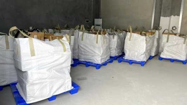 北海海关销毁百万件走私货物！涉及电子电器产品、化妆品等-1.jpg