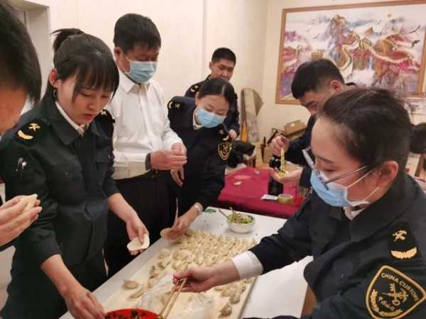 新春走基层｜春节我在岗，为中欧班列畅行保驾护航-15.jpg