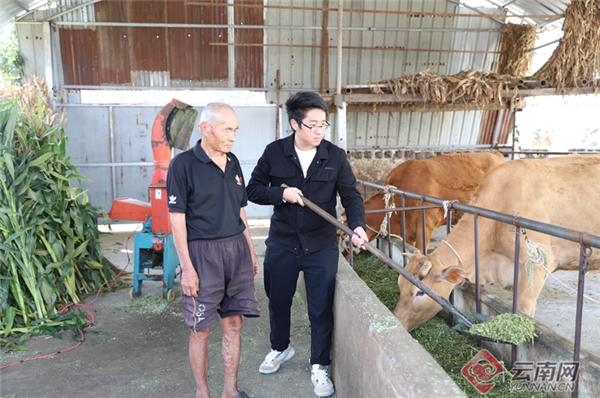 昆明海关，驻守边关扶真贫暖民心-2.jpg