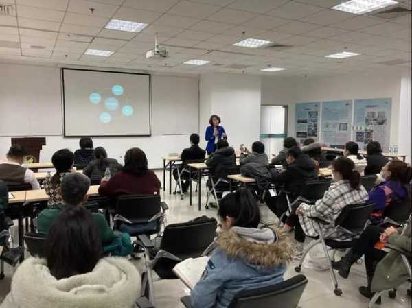 保税区“创新创业大讲堂”系列活动之“股权架构与股权激励”举行-2.jpg