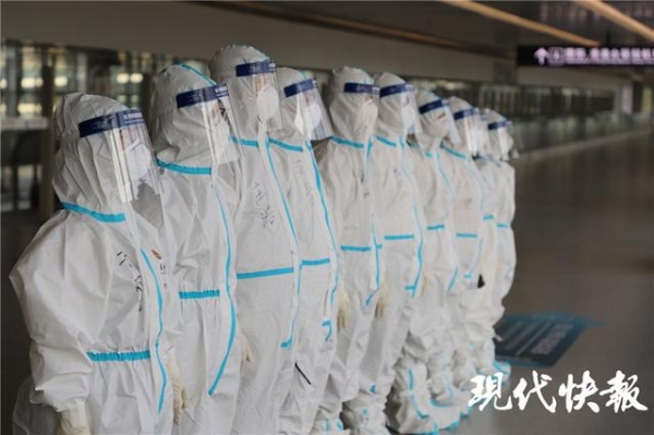 从青年到“50+”，南京禄口机场海关展现新时代“雷锋精神”-8.jpg