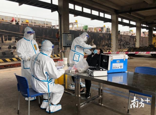 推科学闭环管理措施，海关铺就船员归家路-2.jpg