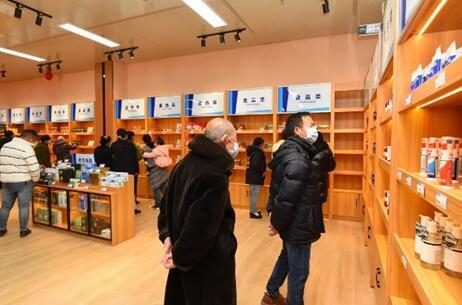 保税港区在双城经济圈设6家进口商品分销中心-2.jpg