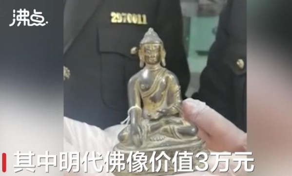 杭州海关查获价值15万清代龙袍，申报价仅381元-2.jpg