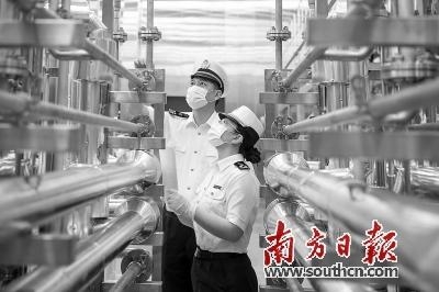 海关多项改革助外贸反转-1.jpg