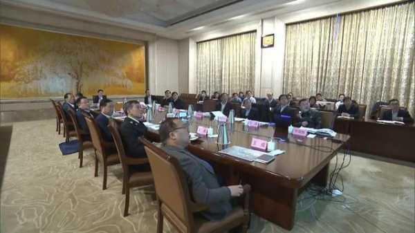 江敦涛听取淄博科学城TBD及综合保税区规划设计汇报-2.jpg