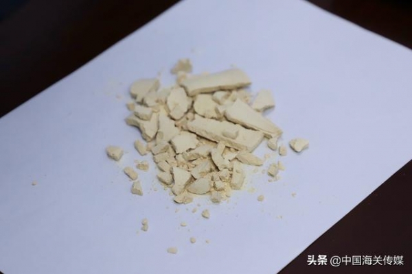 “缝纫纱线轴”夹藏海洛因，石家庄海关破获重大走私毒品案-3.jpg