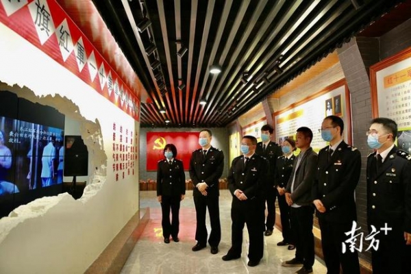 传承红色基因，汲取奋进力量！汕头海关推动党史学习教育走深走实-1.jpg