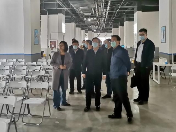 保税区领导深入企业调研推动疫苗接种工作-5.jpg