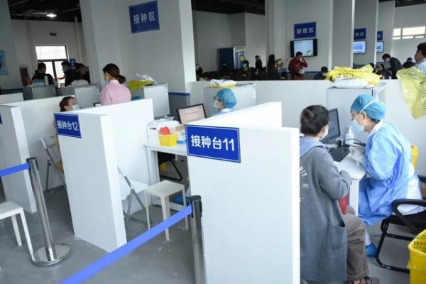 白衣执甲 分秒必争-3.jpg