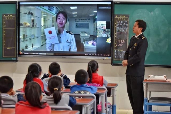 国门生物安全一起守护-13.jpg