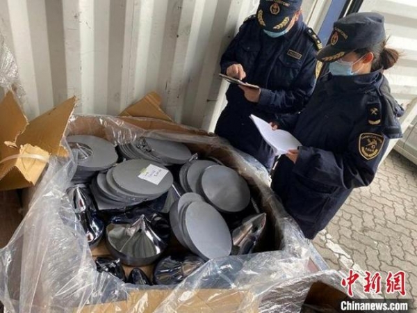 马尾海关依法退运禁止进口固体废物22.9吨-1.jpg