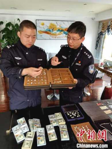 上海海关破获走私进口钻石案 案值超4000万-1.jpg