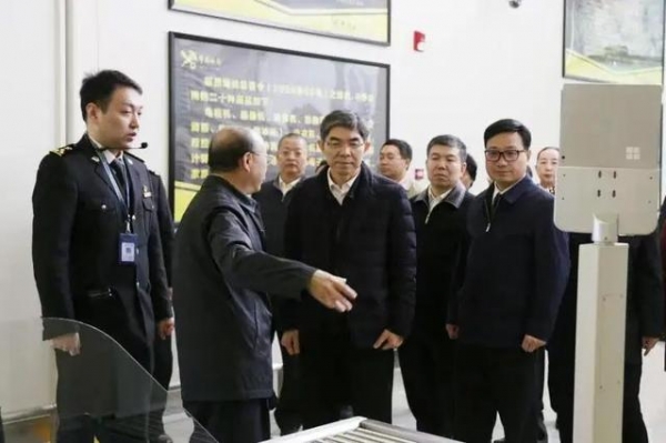 “三智”引领 |“智慧海关”无感通关-5.jpg