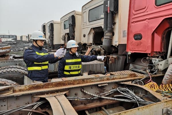 国产芯片上了海关维权保护名单，万余侵权福特丰田零部件欲从上海出口被截……-4.jpg
