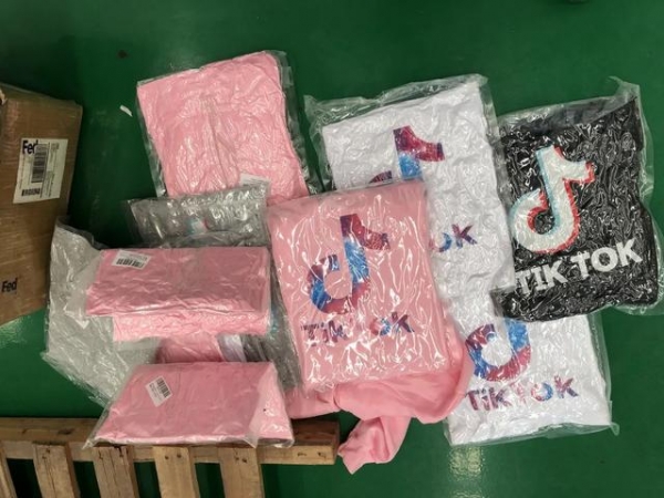 海关查获一批侵权案-3.jpg
