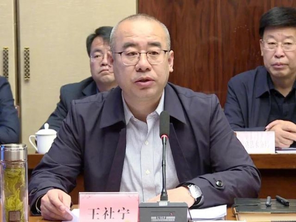 中国振华进出口有限公司来我市考察-4.jpg