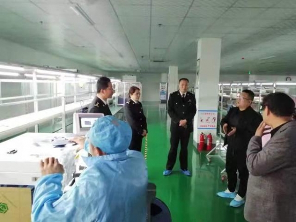 南阳海关助力卧龙综保区高质量发展：融入发展新格局注入发展新活力-2.jpg