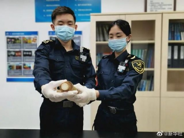 提醒！境外归来千万别带这种东西，后果很严重-2.jpg