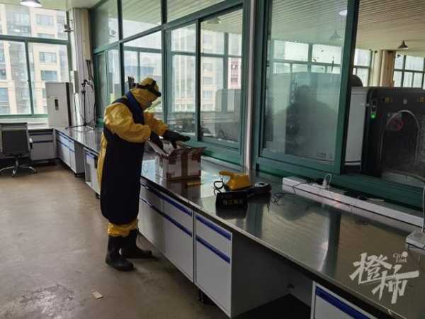 杭州海关今年首次截获核辐射超标相机，海淘古旧相机要谨慎-1.jpg