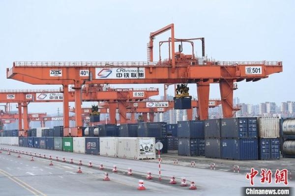 海关总署：前4个月中国进出口同比增长28.5%-1.jpg