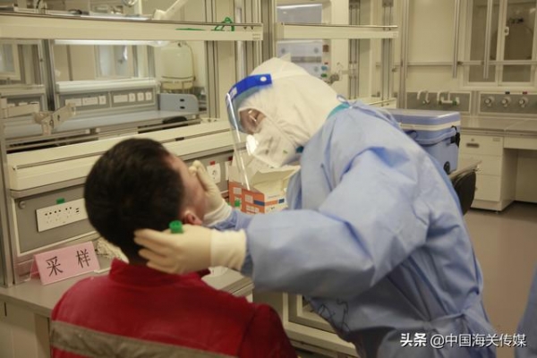 上海浦东海关全力保障“雪龙2”号顺利“回家”-4.jpg