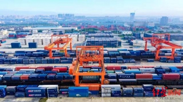 今年1～4月，成都外贸进出口增长18%-1.jpg