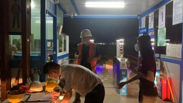 “降噪圳行动第二期”：高考前夜突查工地保税区中建八局工地超时施工被叫停-4.jpg